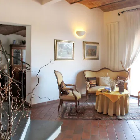 Locazione Turistica Casa Lalla Holiday home *