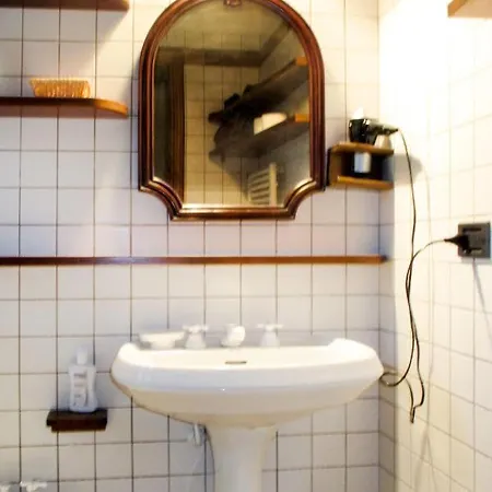 Locazione Turistica Casa Lalla Holiday home Montecalvoli